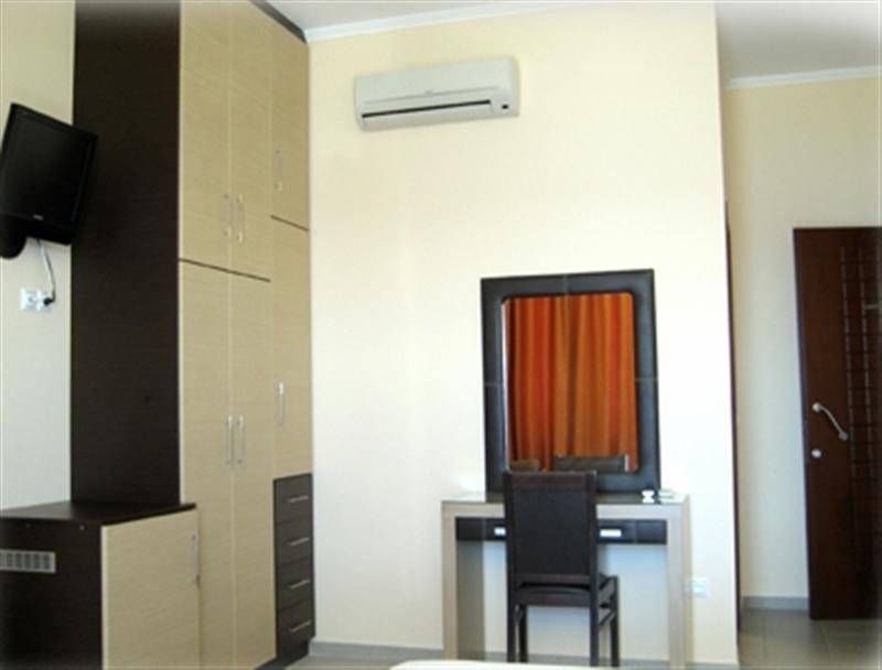 Entheon Rooms Marathopoli Bagian luar foto