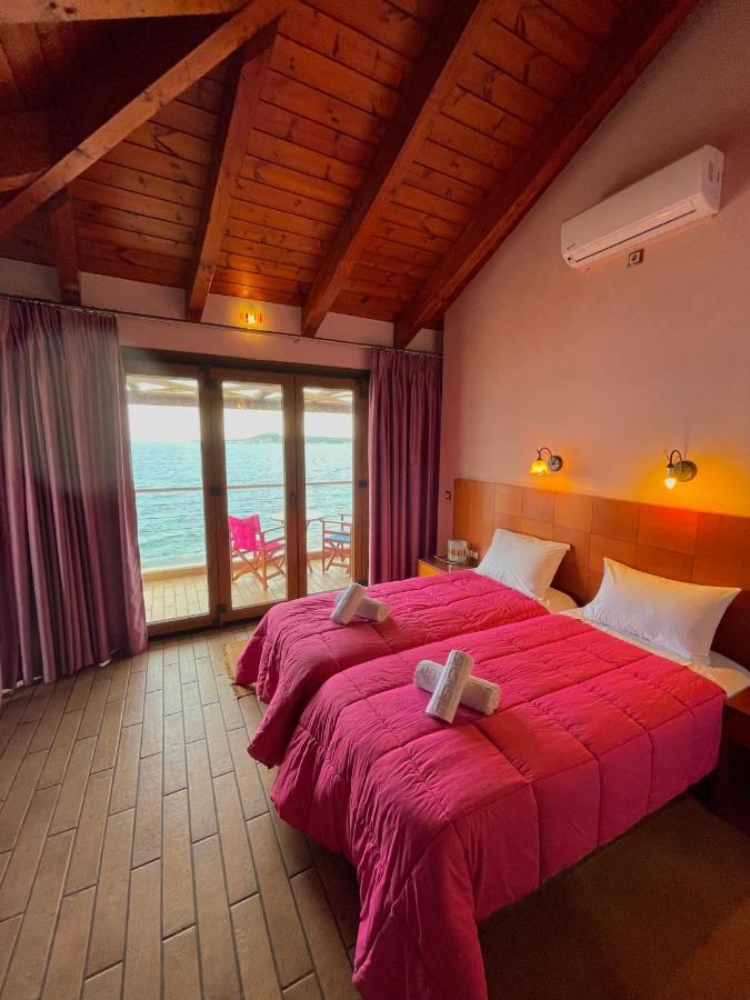 Entheon Rooms Marathopoli Bagian luar foto