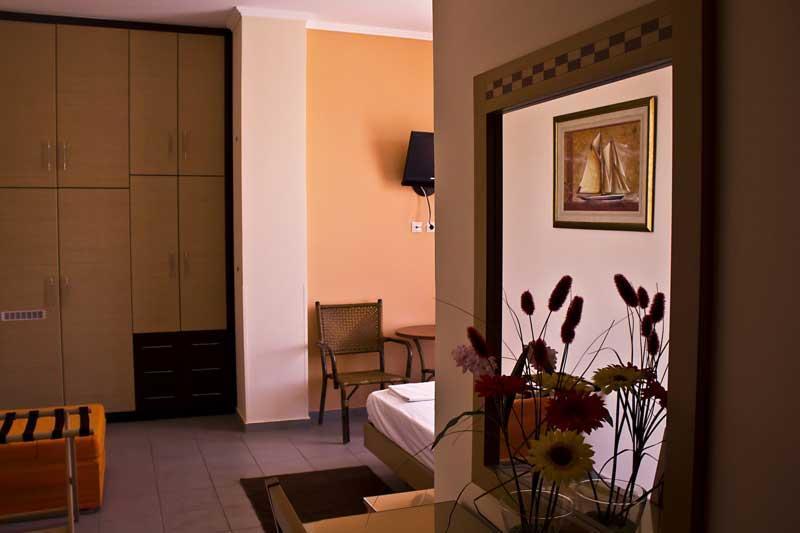 Entheon Rooms Marathopoli Ruang foto